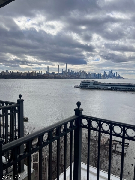 6209 City Pl