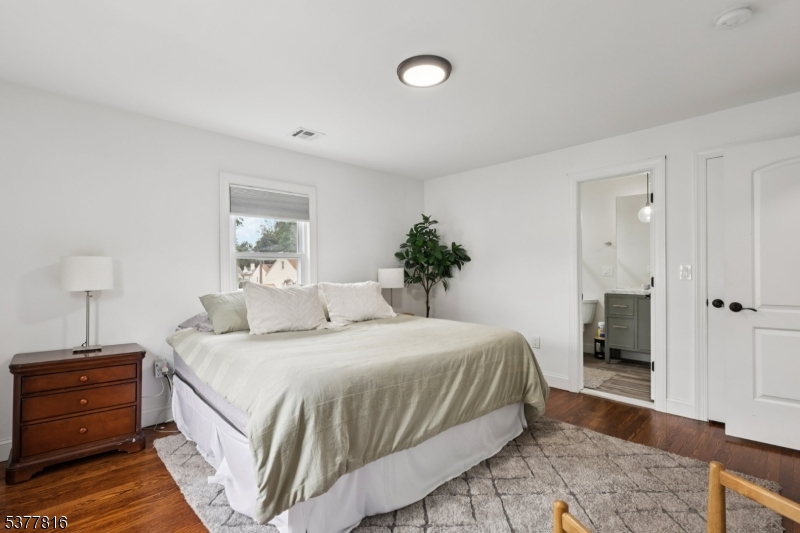 1042 Battle Hill Terrace