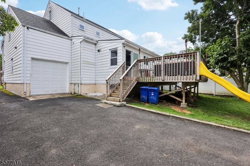 1042 Battle Hill Terrace
