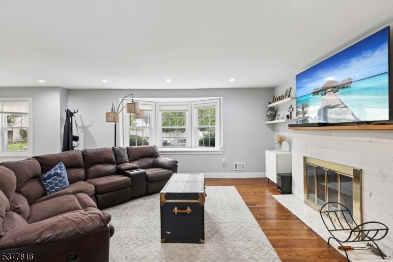 1042 Battle Hill Terrace