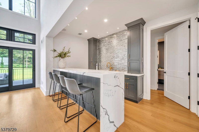 12A Hamilton Dr