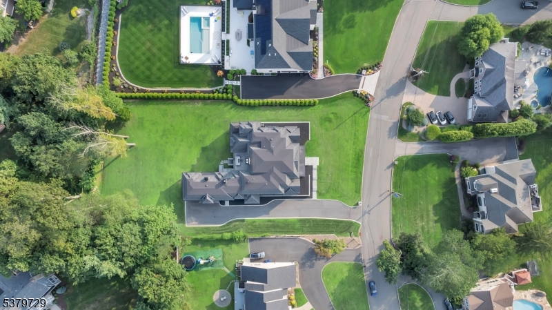 12A Hamilton Dr