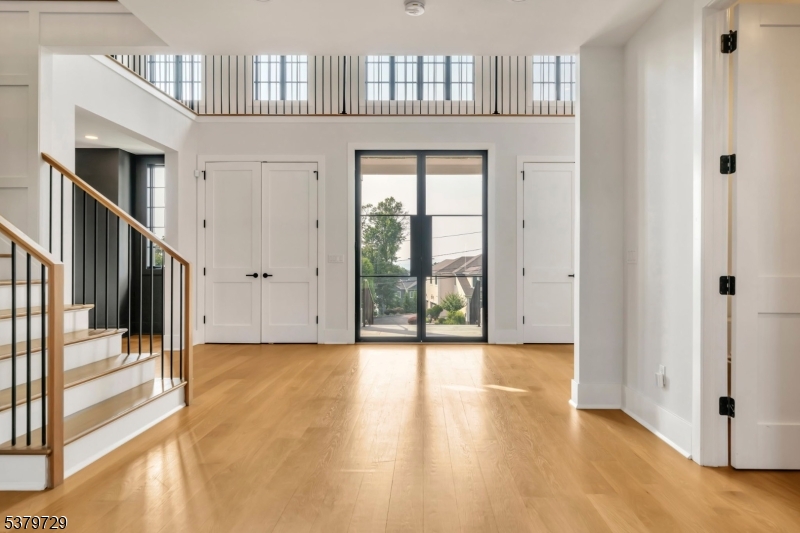 12A Hamilton Dr