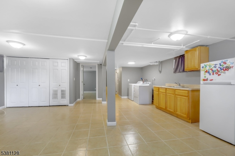 13-13 4Th St