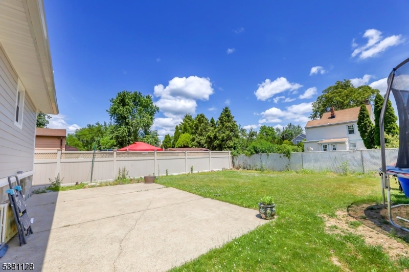 13-13 4Th St