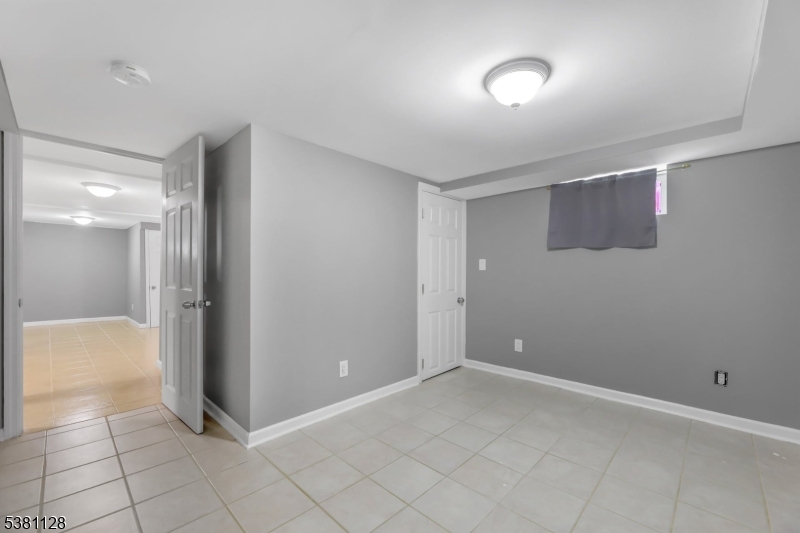 13-13 4Th St