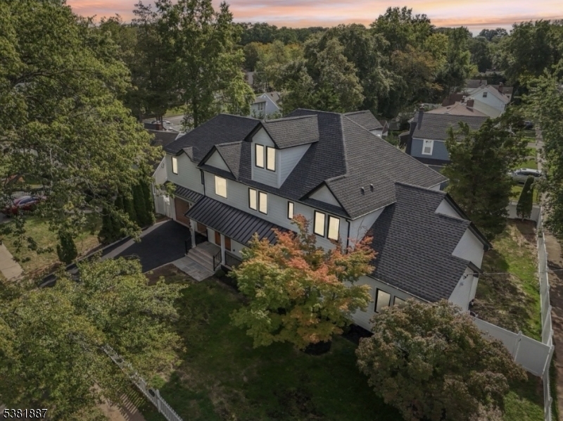 2430 Mountain Ave