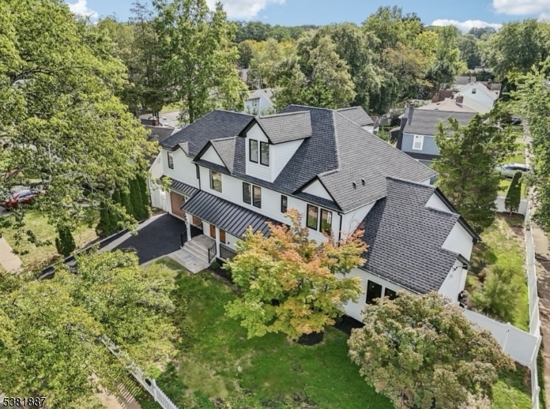 2430 Mountain Ave