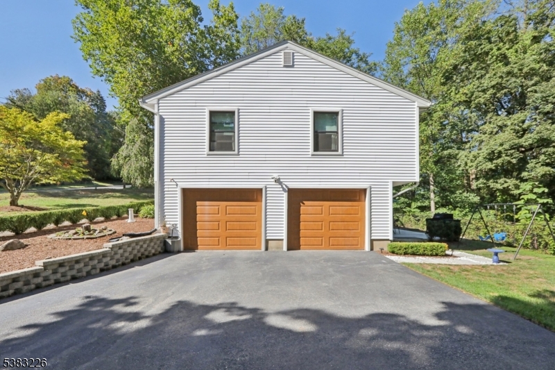 34 Chopin Dr
