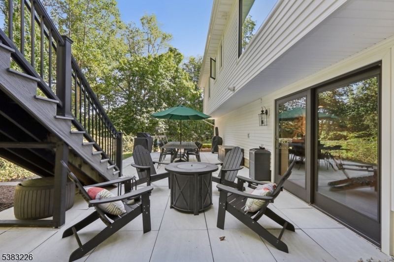 34 Chopin Dr