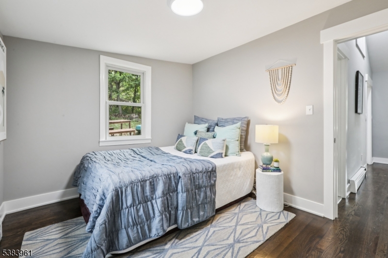 28 Sunrise Rd