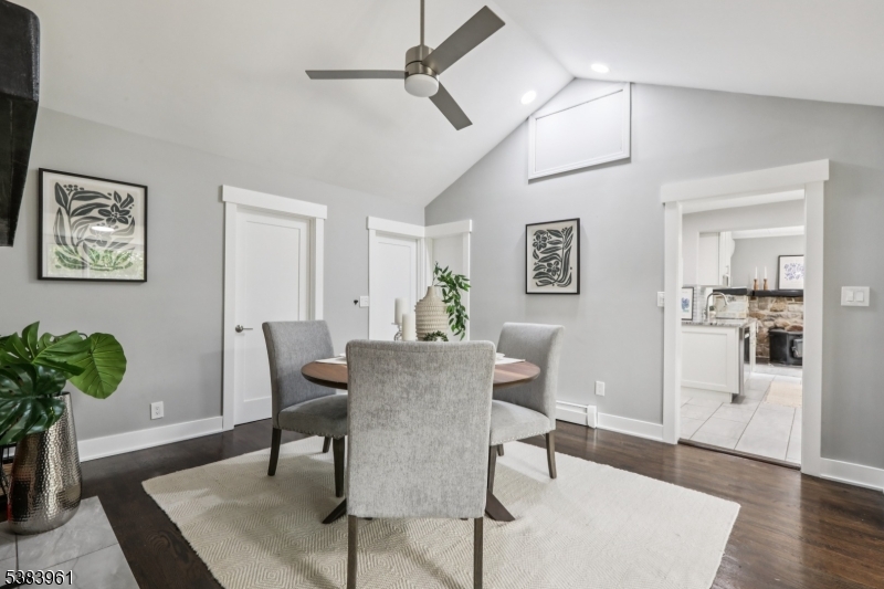 28 Sunrise Rd