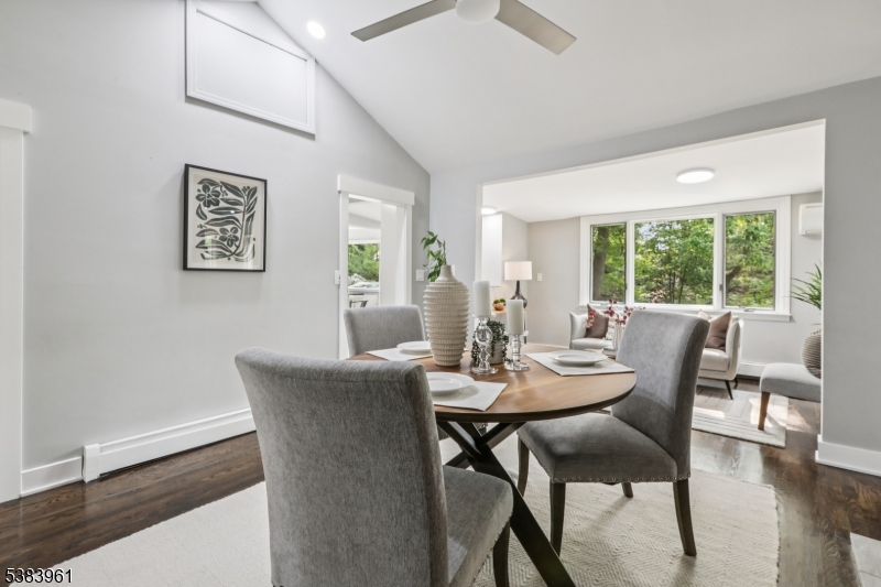 28 Sunrise Rd