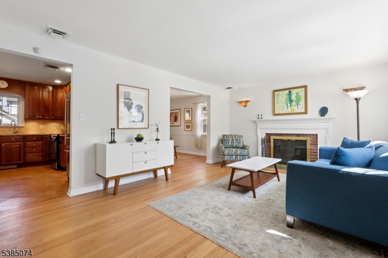 30 Ernst Ave