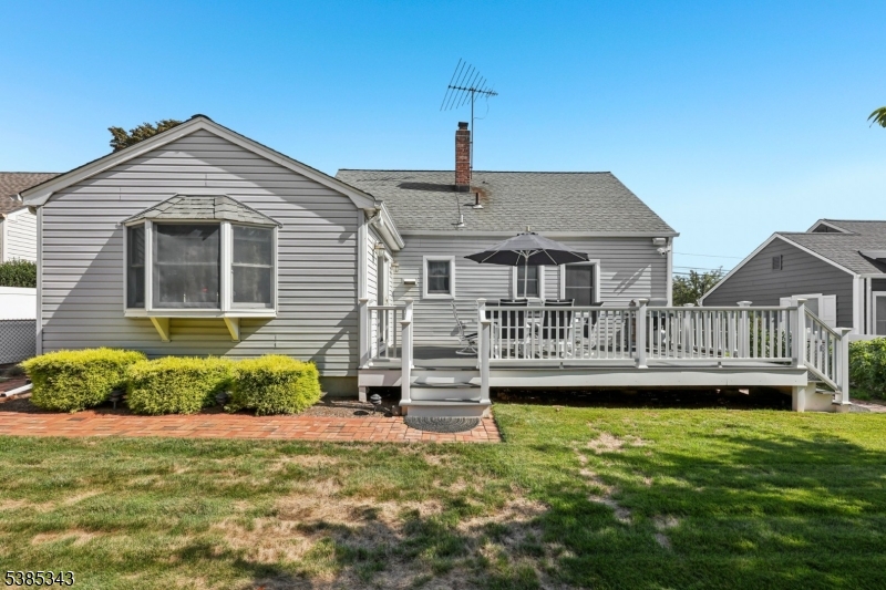 49 Knollwood Ter
