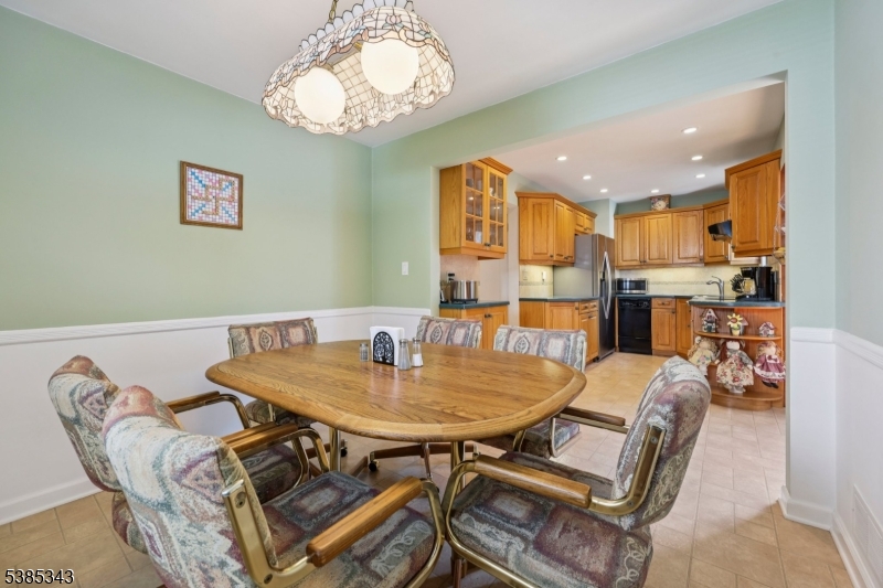49 Knollwood Ter