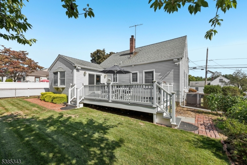 49 Knollwood Ter