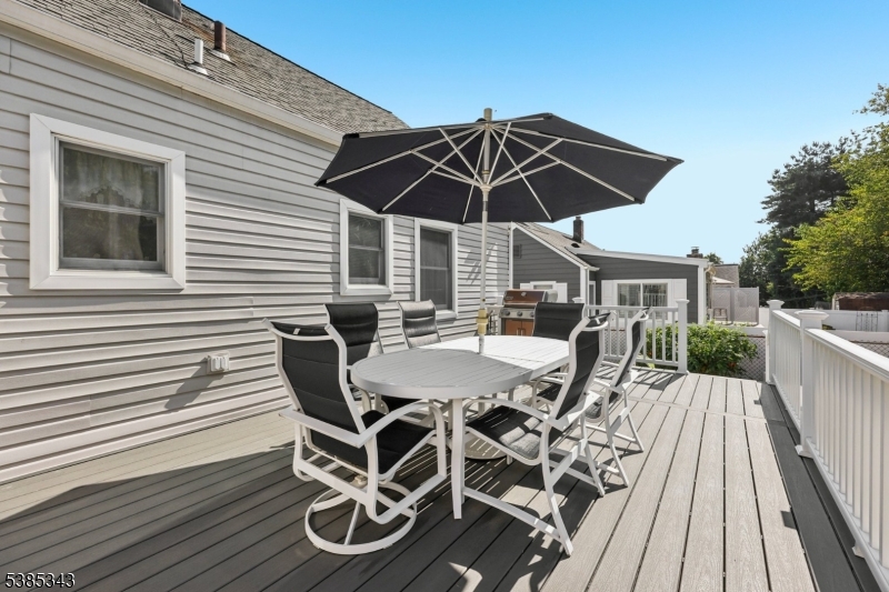 49 Knollwood Ter