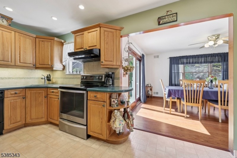 49 Knollwood Ter