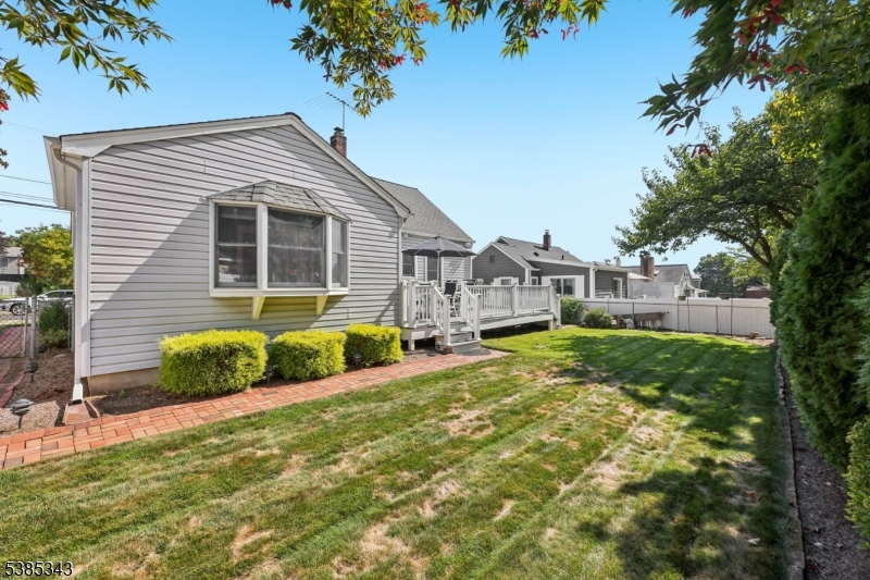 49 Knollwood Ter