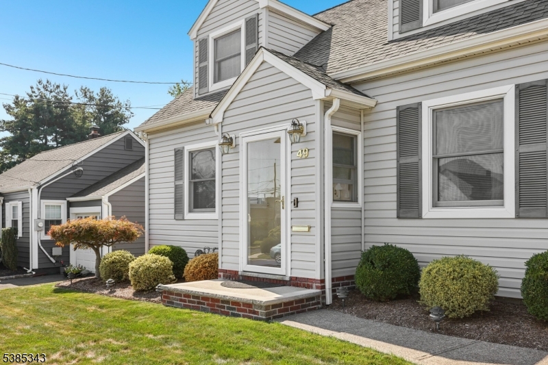 49 Knollwood Ter