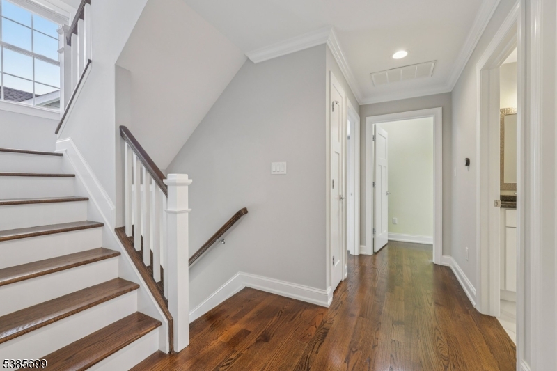 32 Central Ave