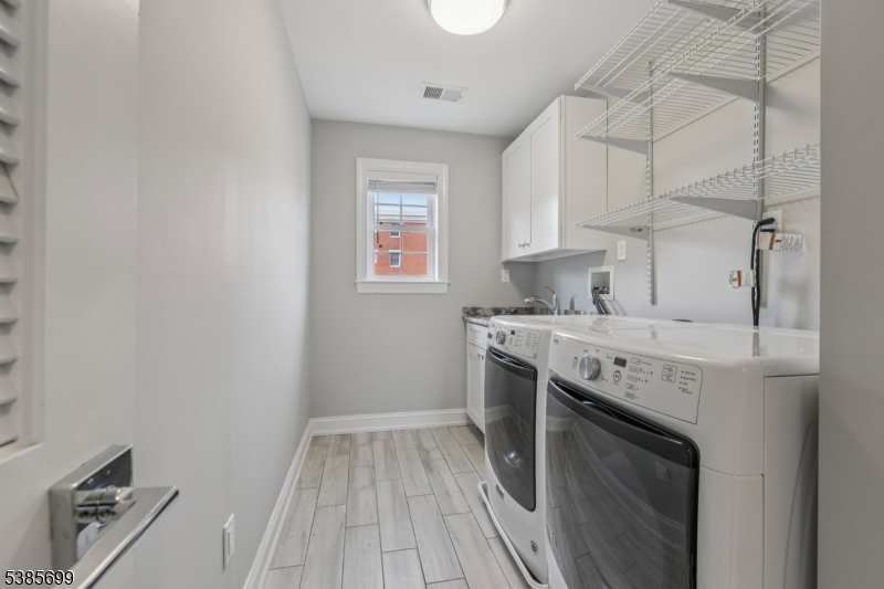 32 Central Ave