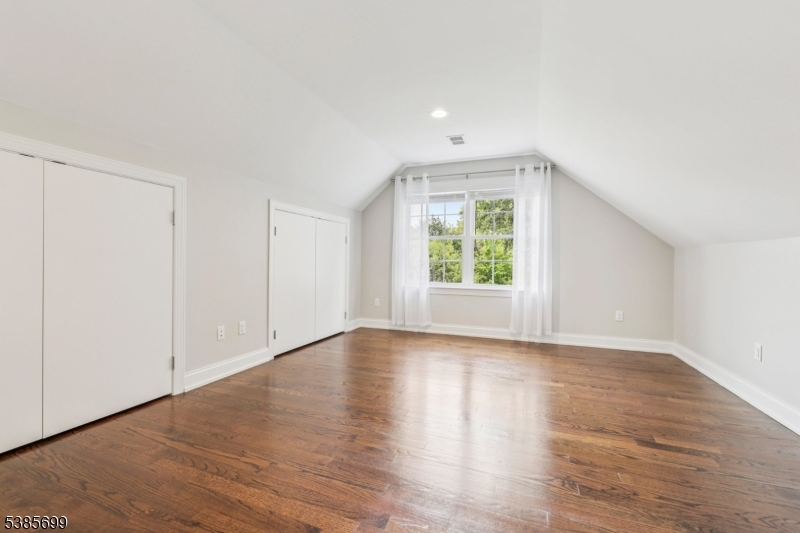 32 Central Ave