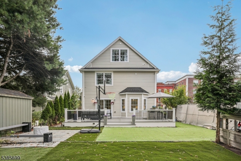32 Central Ave