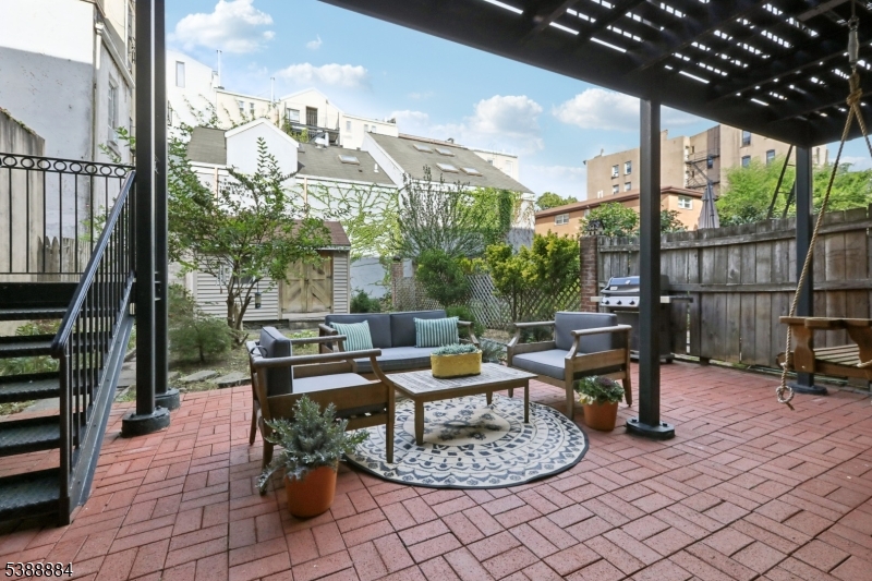 204 Garden St 1