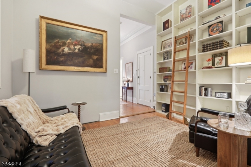 204 Garden St 1