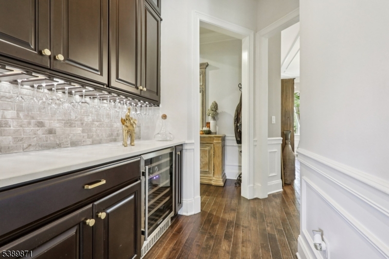 6 Northwood Dr
