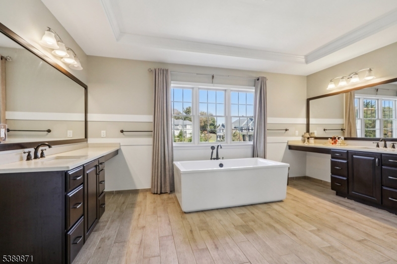 6 Northwood Dr