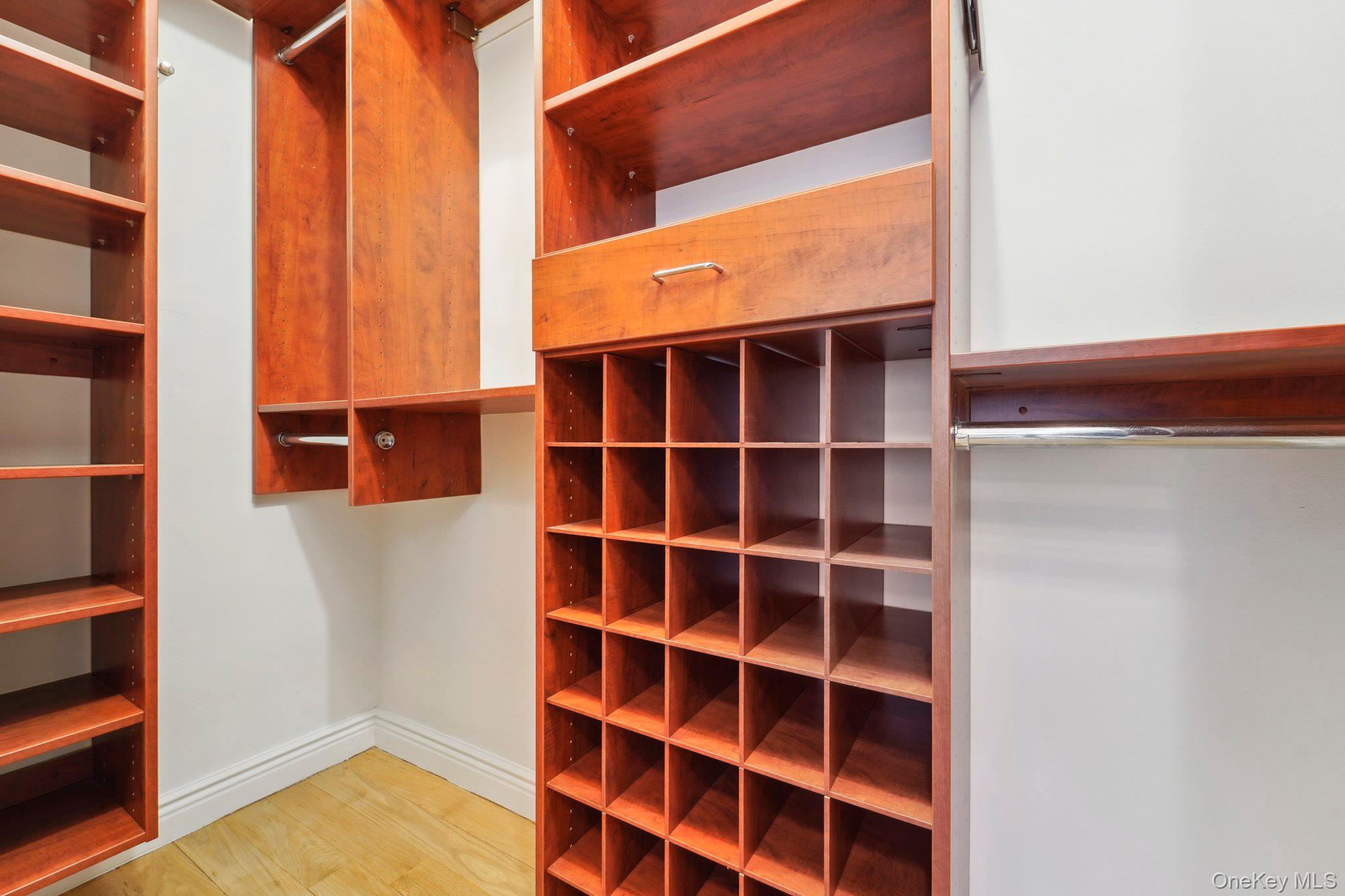 2727 Palisade Avenue Unit: 4H