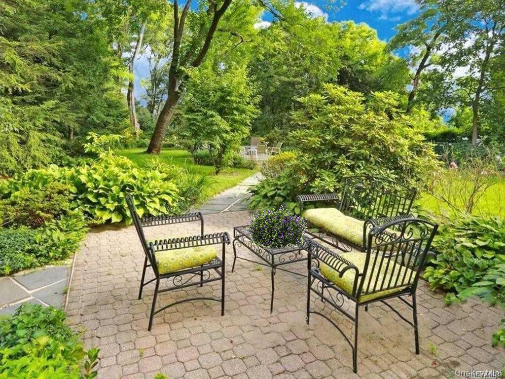 2727 Palisade Avenue Unit: 4H