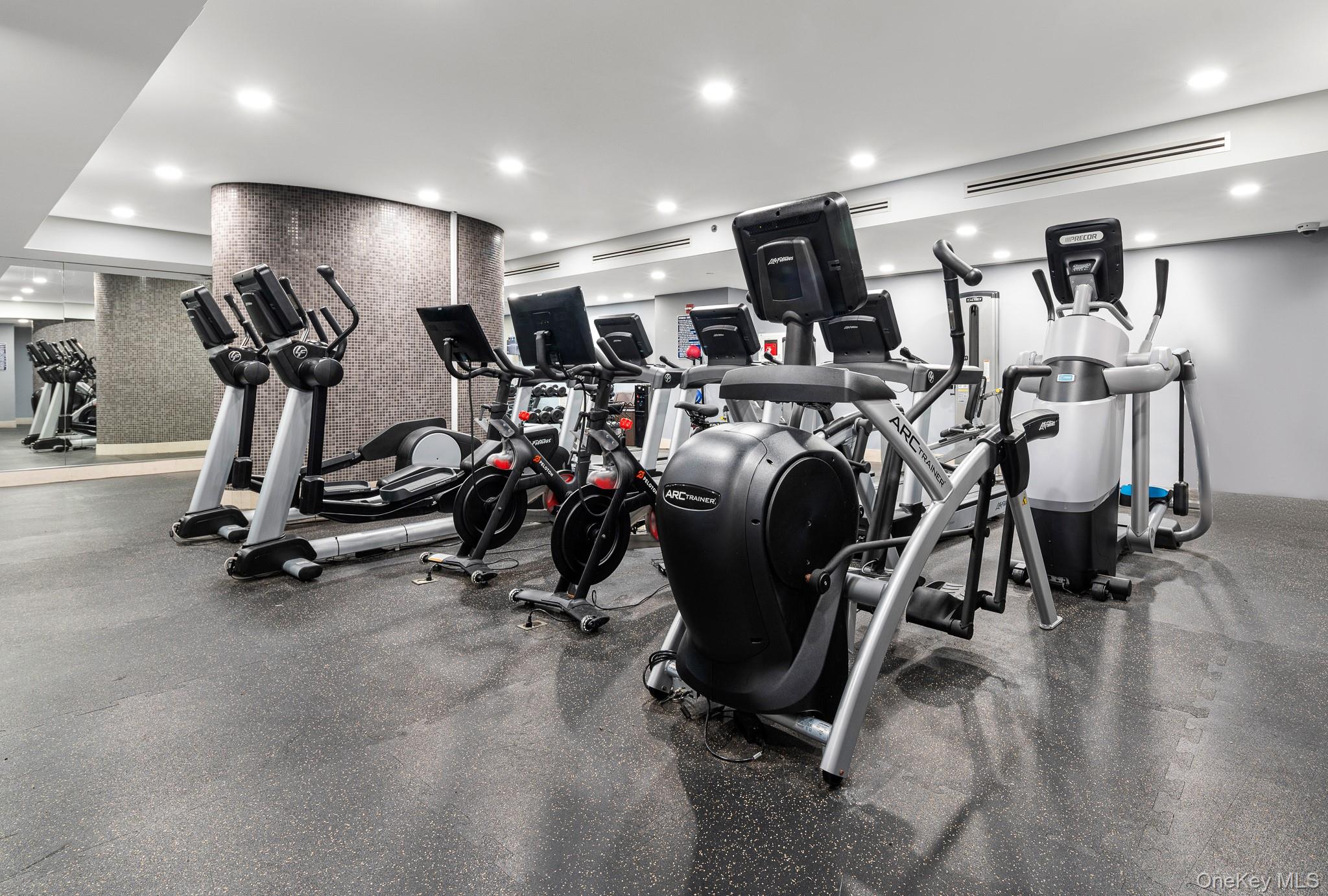 27 City Place Unit: THB