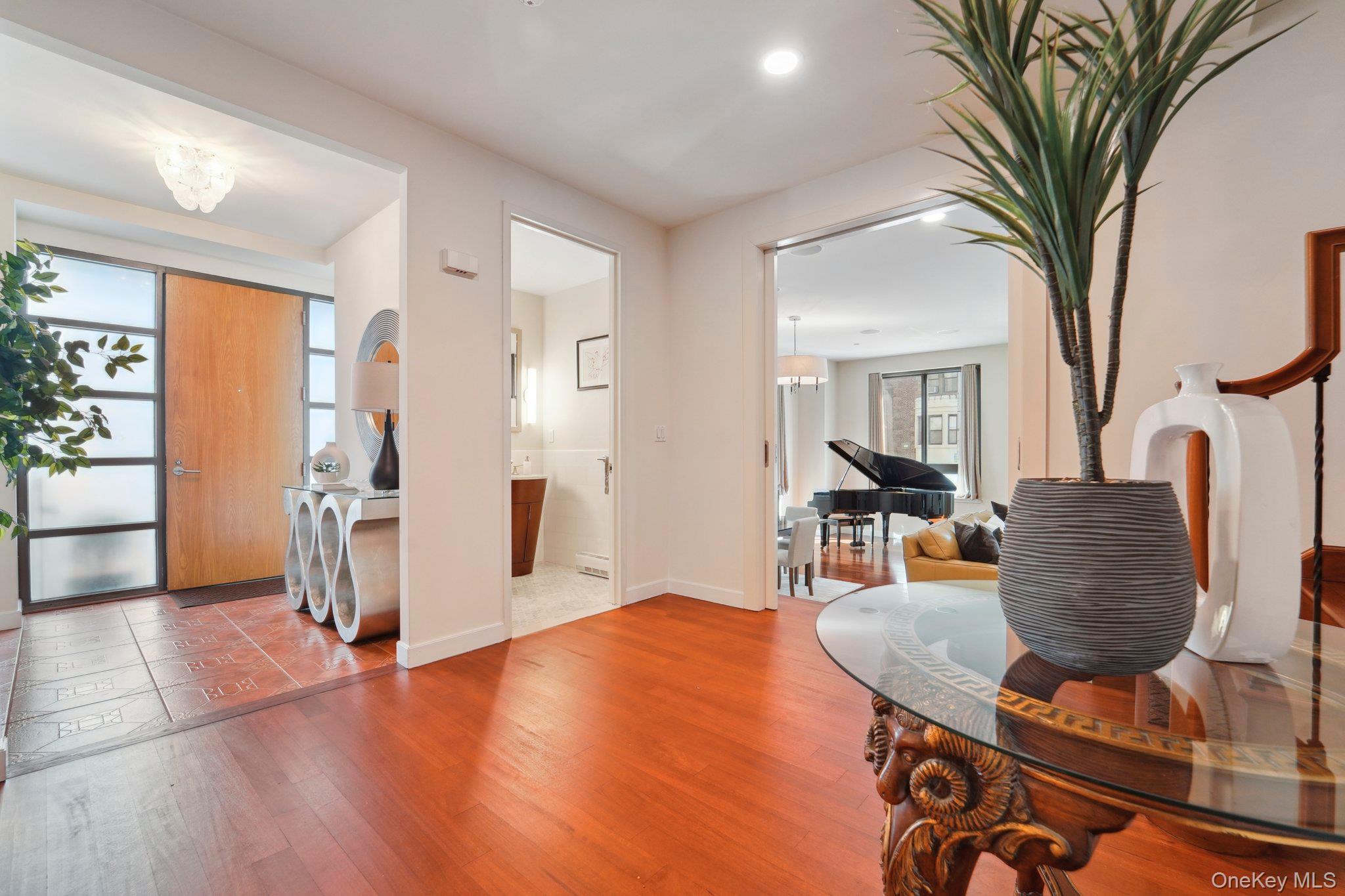 27 City Place Unit: THB