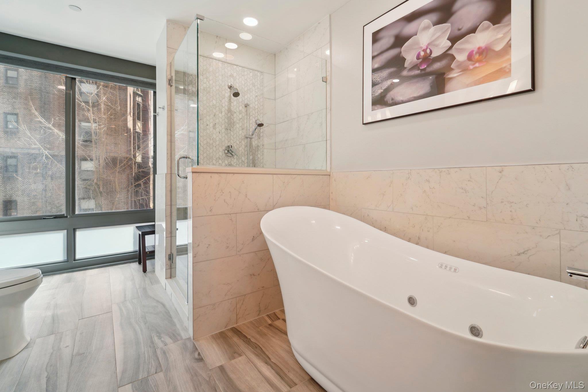 27 City Place Unit: THB