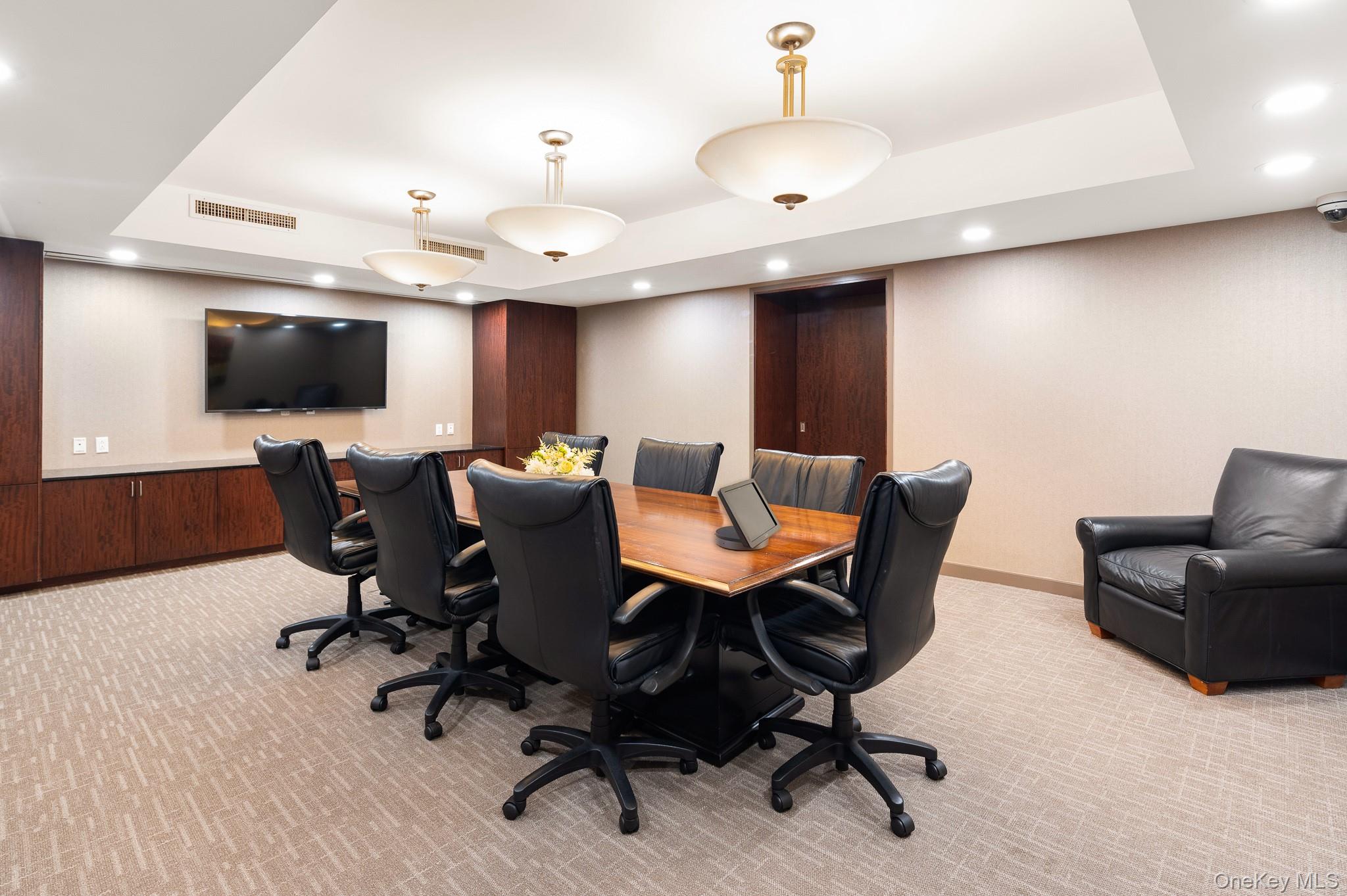 27 City Place Unit: THB