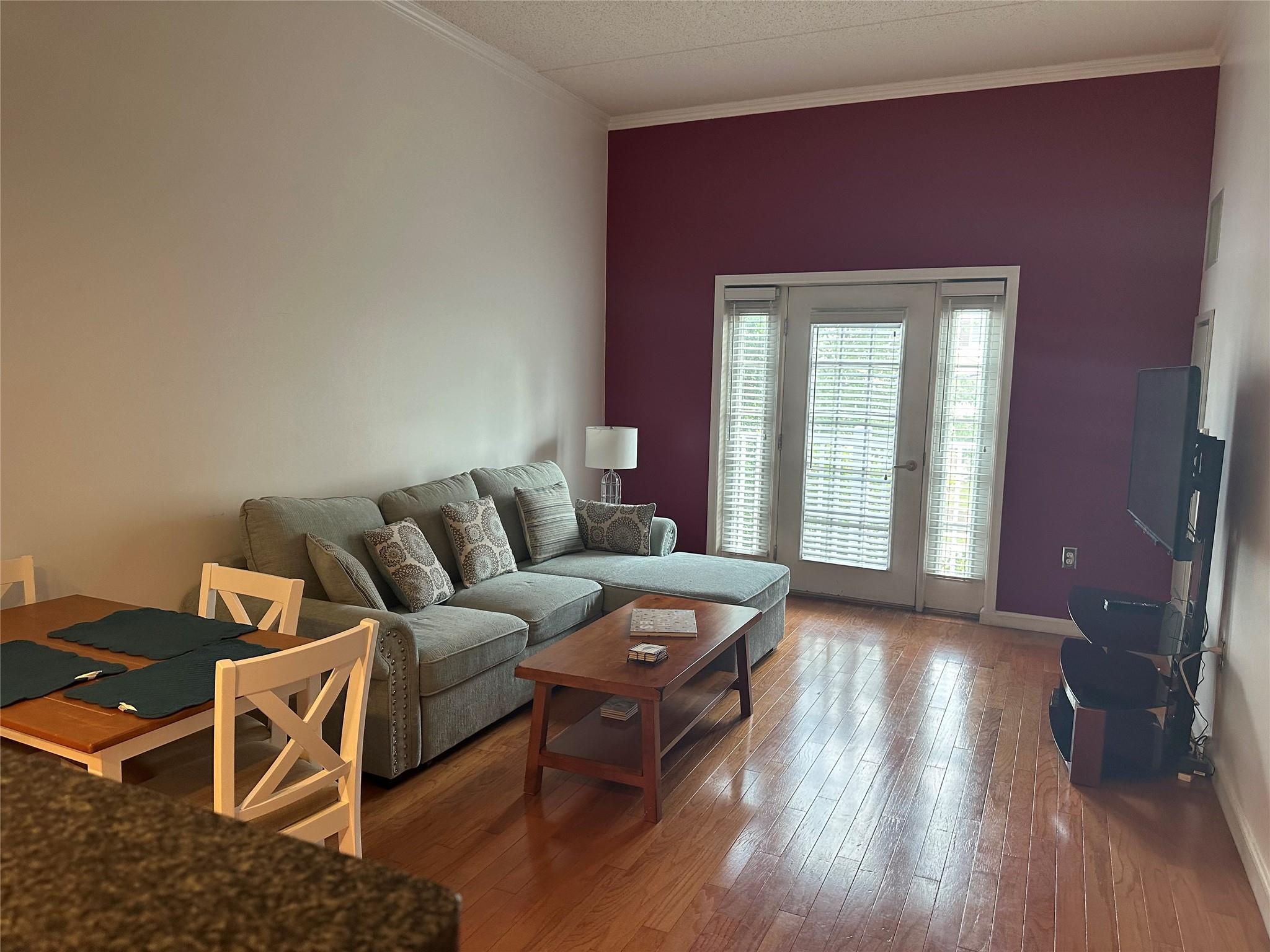 31 Greenridge Avenue Unit: 1P