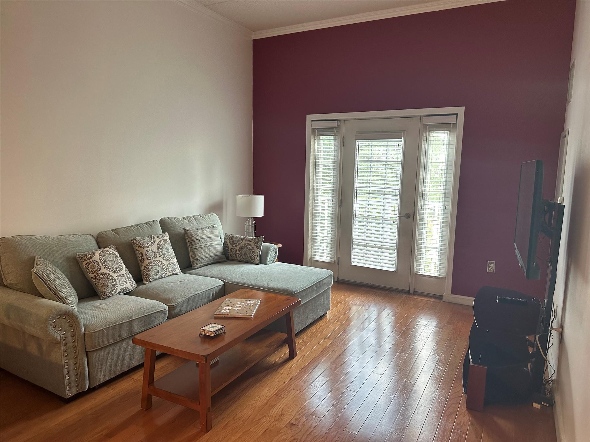31 Greenridge Avenue Unit: 1P