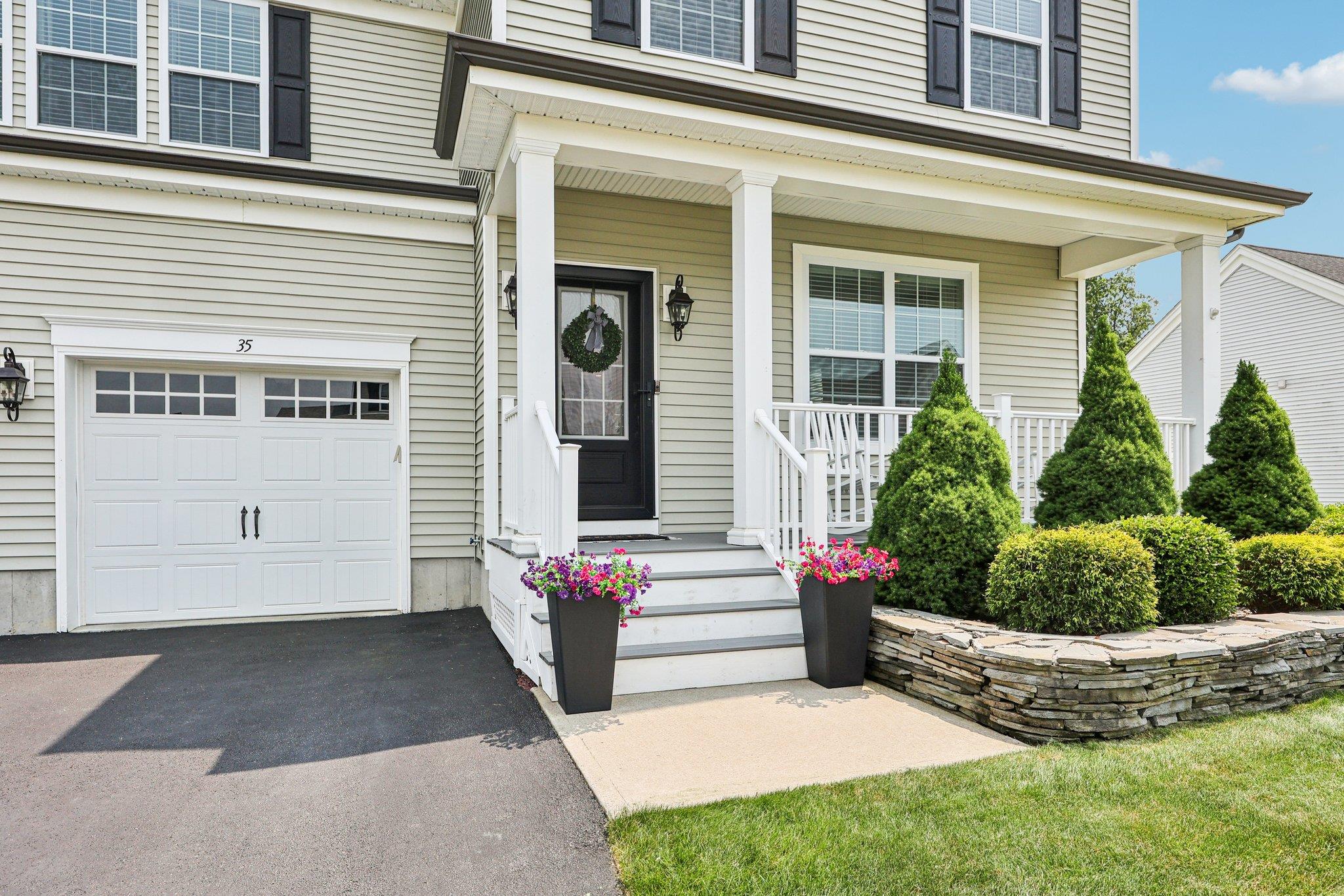 35 Laurel Circle