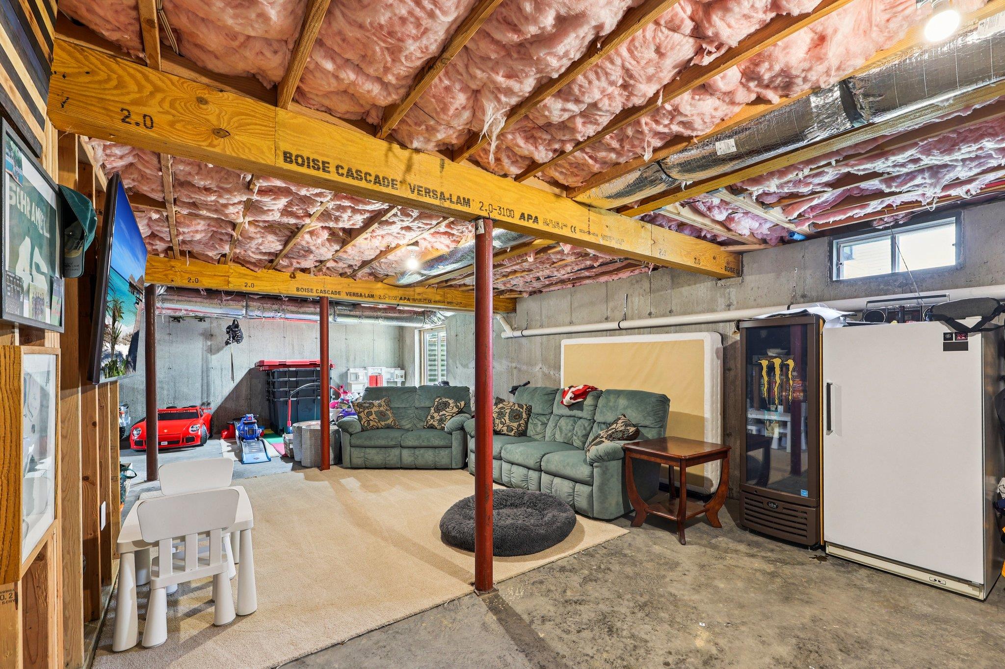 35 Laurel Circle