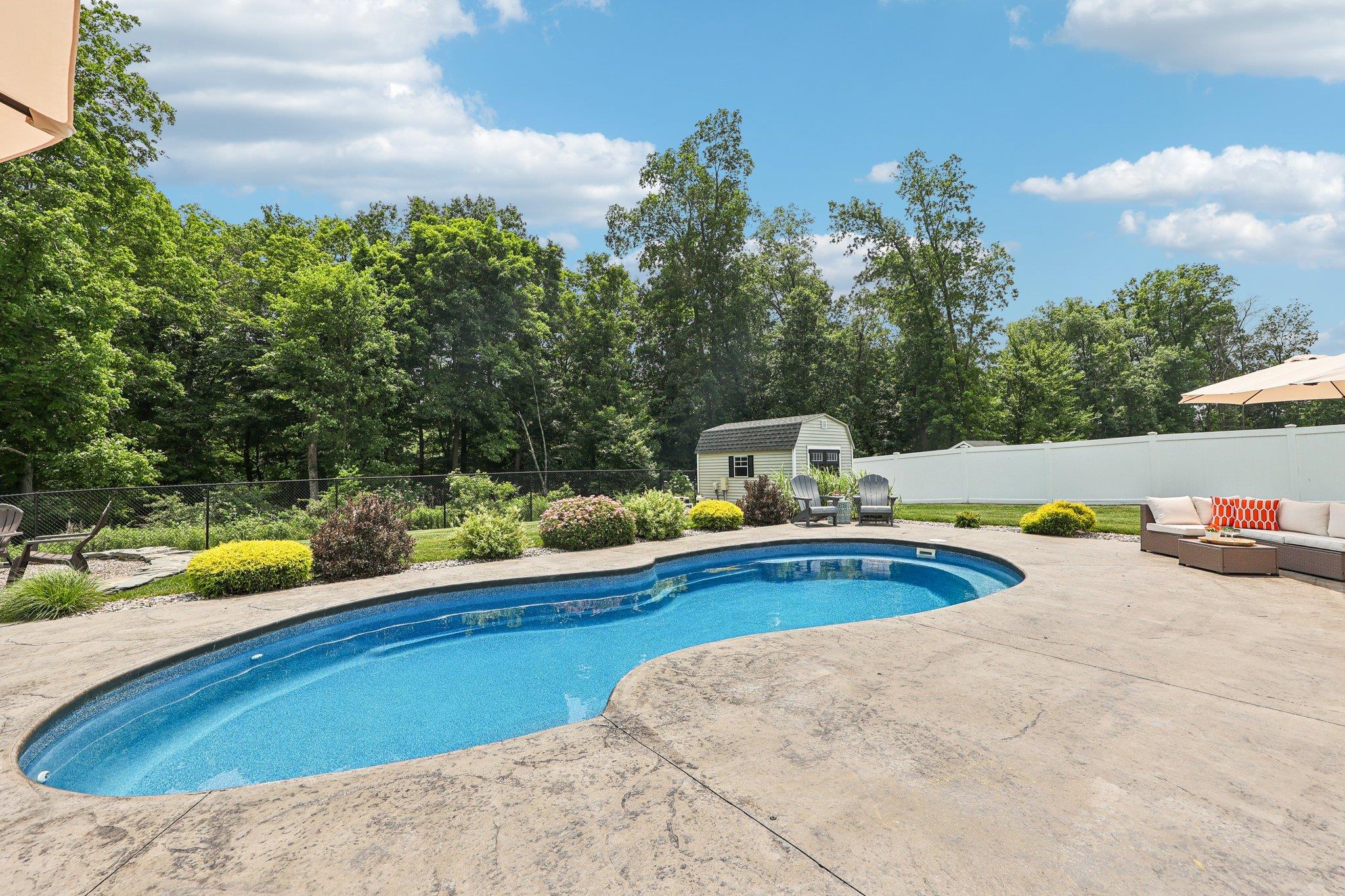35 Laurel Circle