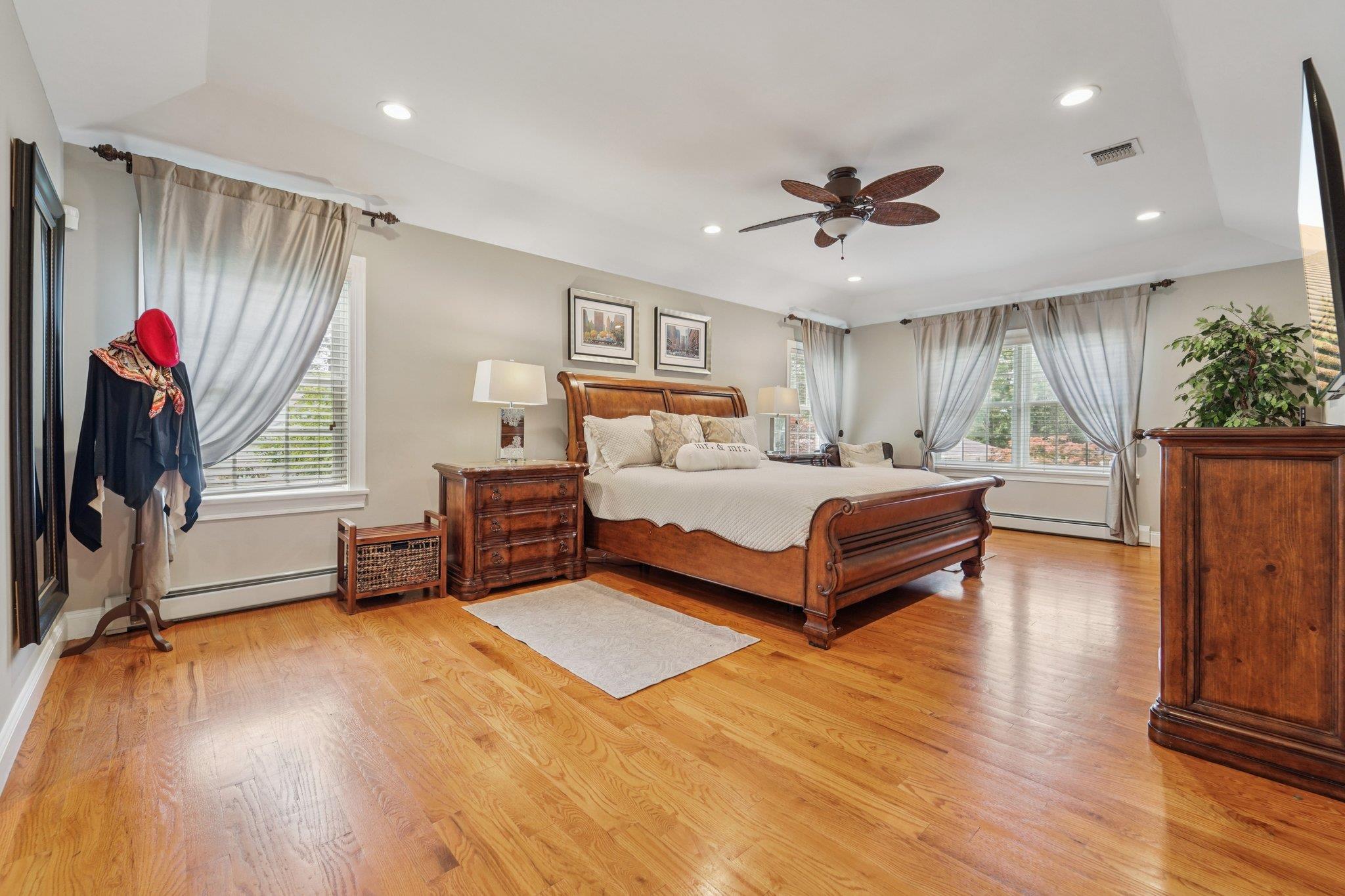 10 Willow Drive