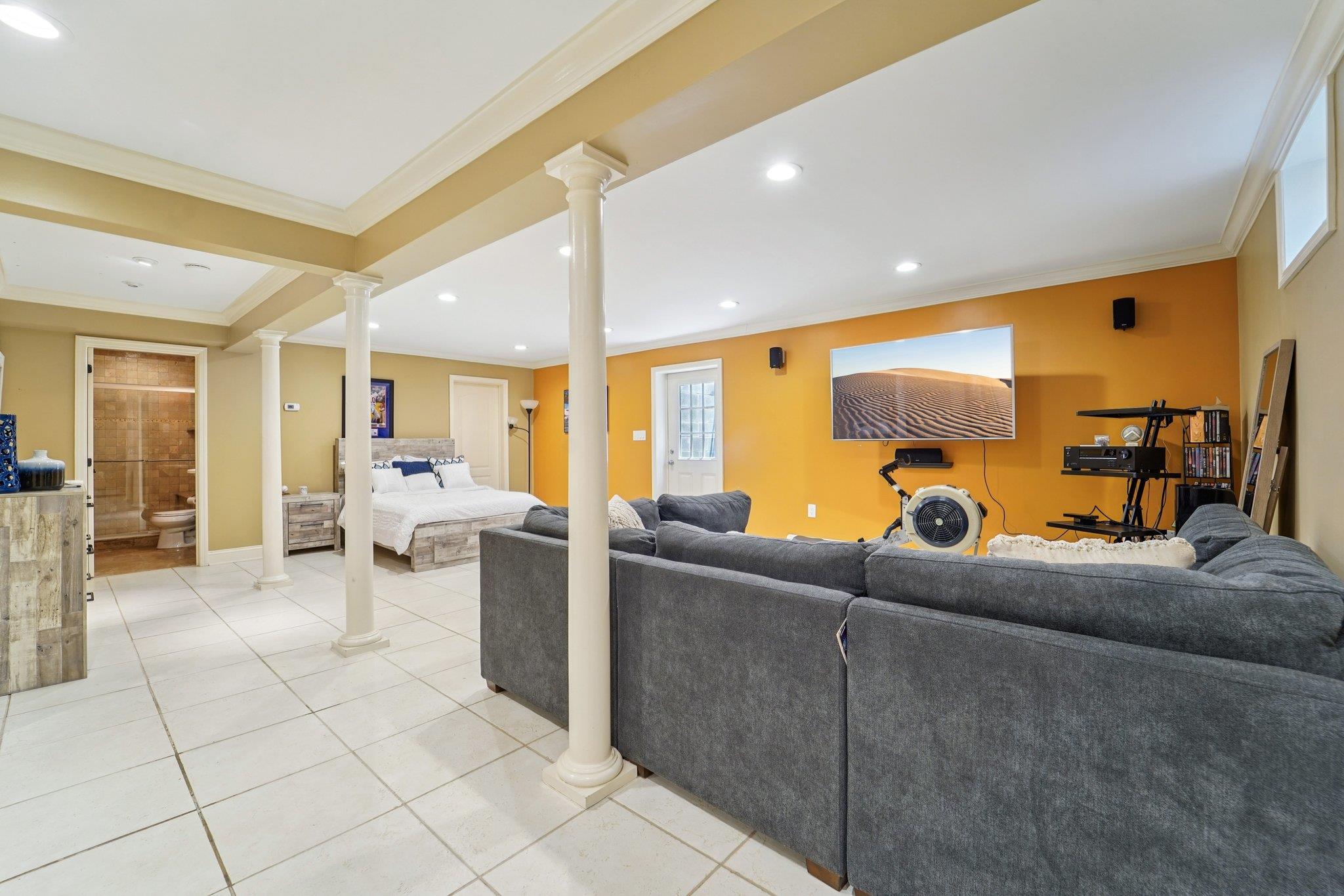 10 Willow Drive