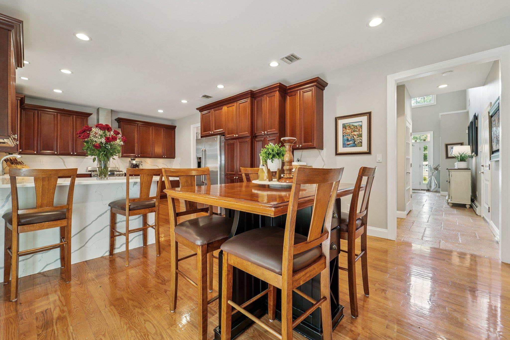 10 Willow Drive