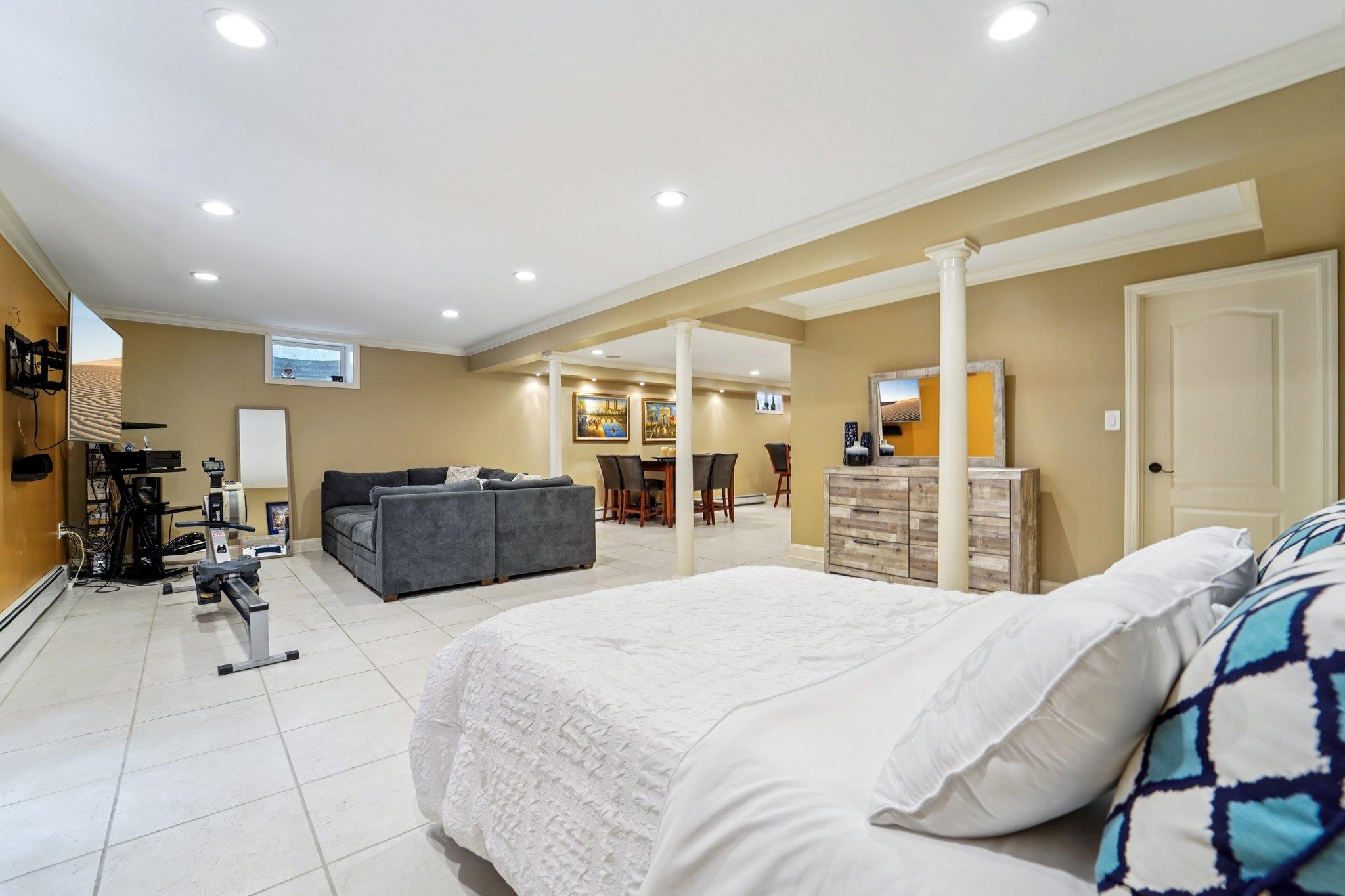 10 Willow Drive