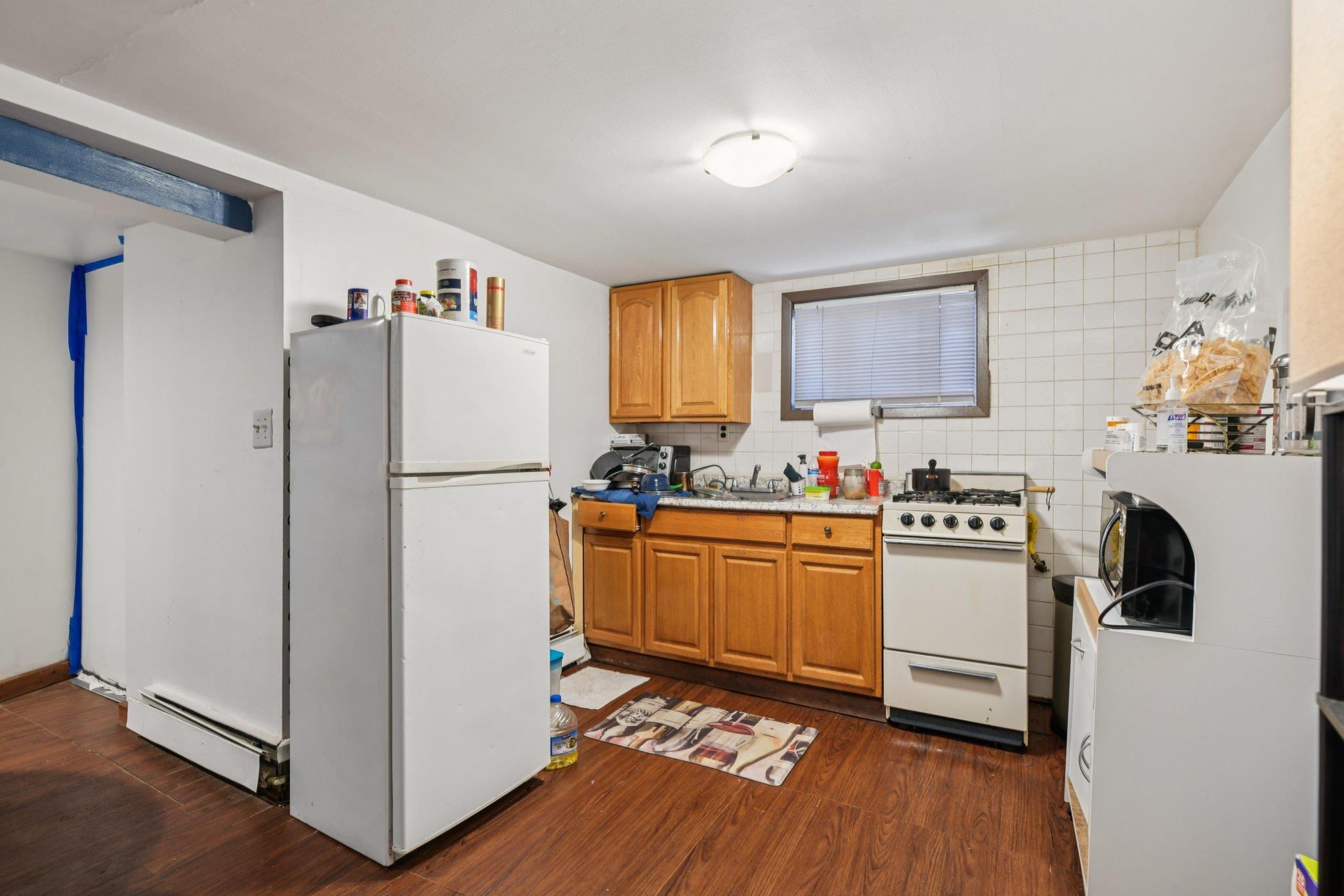 9406 76th Street