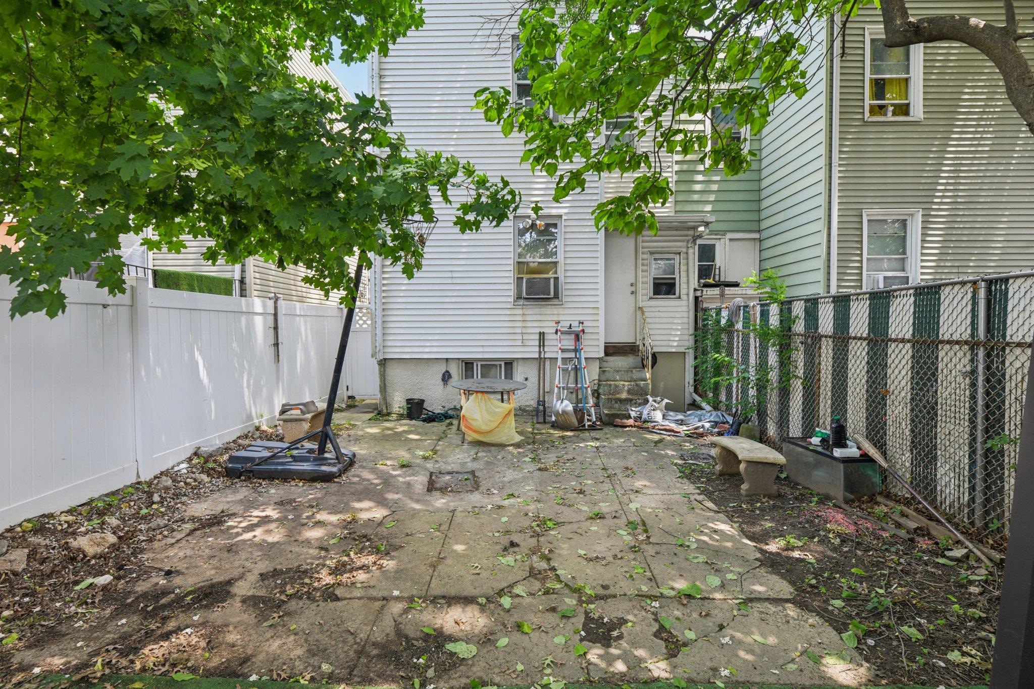 9406 76th Street